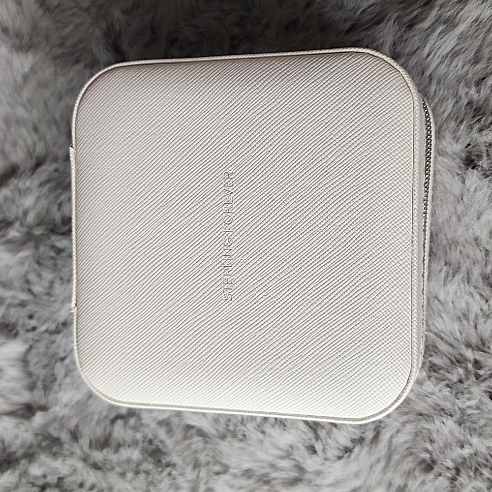New in‎ Package Sterling Forever Travel Jewelry Case
